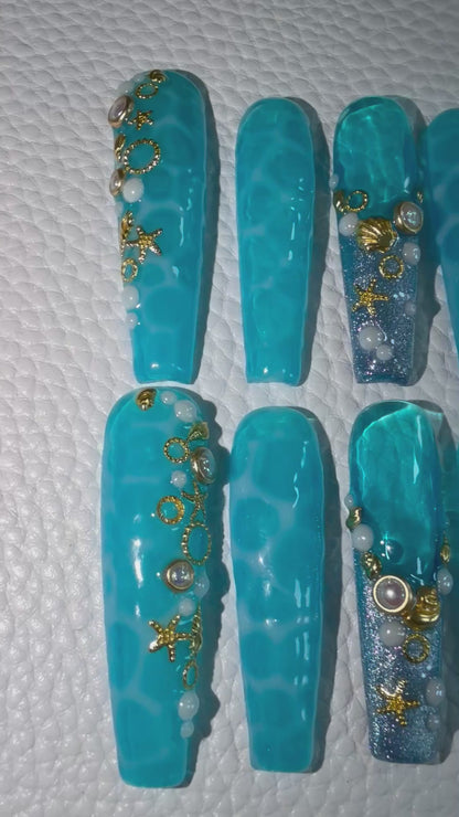 Aqua Aura